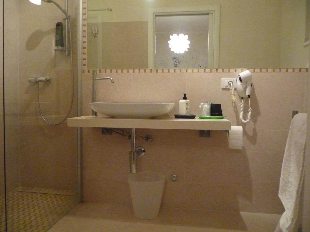 Residence Bed&Bike Moggio Udinese ห้อง รูปภาพ